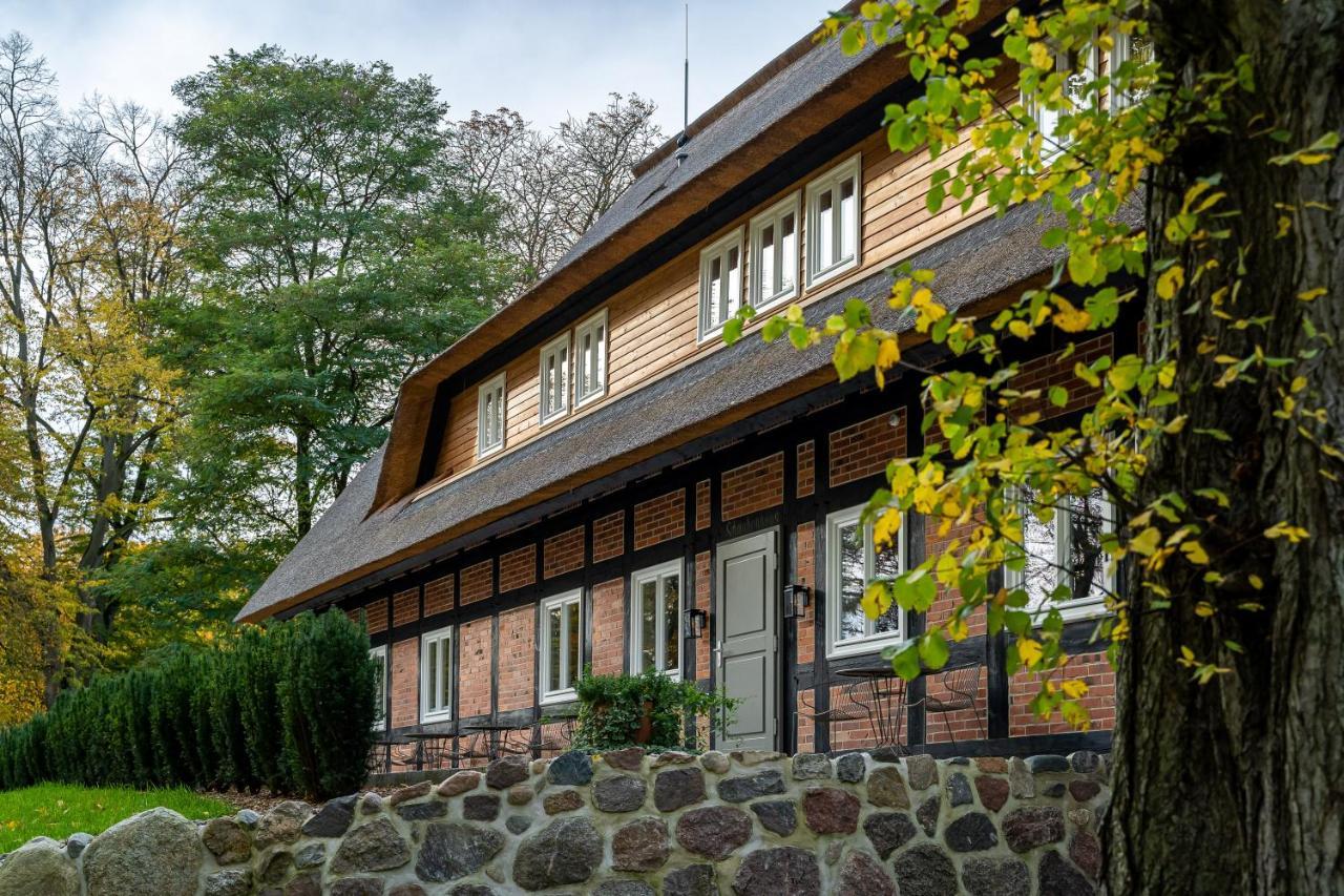 Park Am See X Nattika Ayurveda, Hotel Health Spirit Penzlin Exterior photo